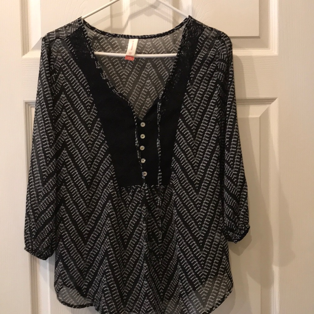 No boundaries size L/G ( 11/13) juniors